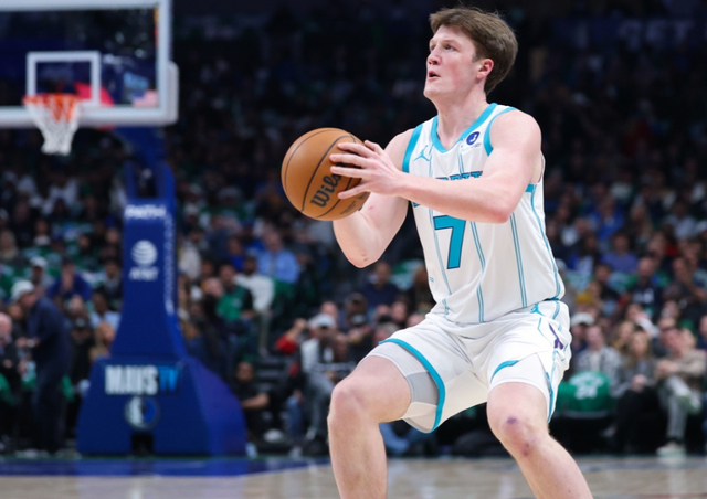 克尼佩尔三分命中数领跑联盟 马刺轻取黄蜂