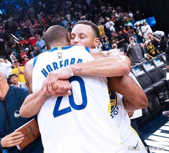 勇士逆转快船锁定西部第八，铁牛防守成关键