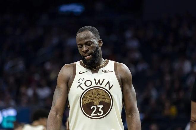 勇士附加赛告负无缘季后赛 追梦格林状态低迷成